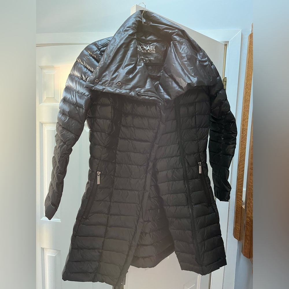 Michael Kors light weight winter coat - light worn. Great condition.